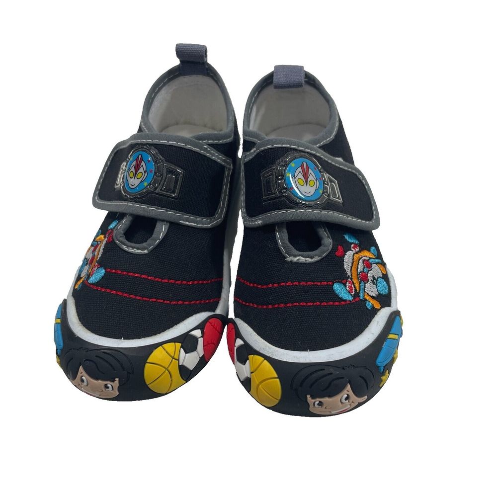 Papos Sneakers Black Sport kids Size 7 ‎ NWOT *Read